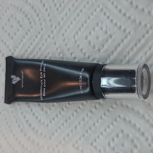 Younique Moodstruck Eye Primer. Used. - Picture 1 of 2